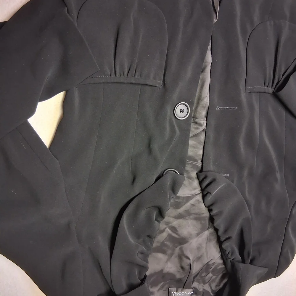 MARCONA Chic Black Women's Blazer - Picture 5 of 5